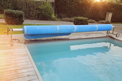 Avantages et fonctionnement d'une bâche solaire de piscine - Piscine Shop